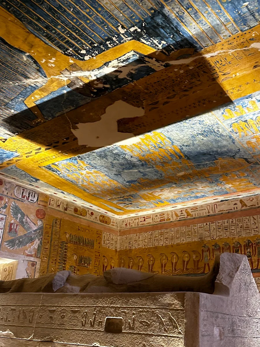 Décors colorés d’un tombeau de Louxor